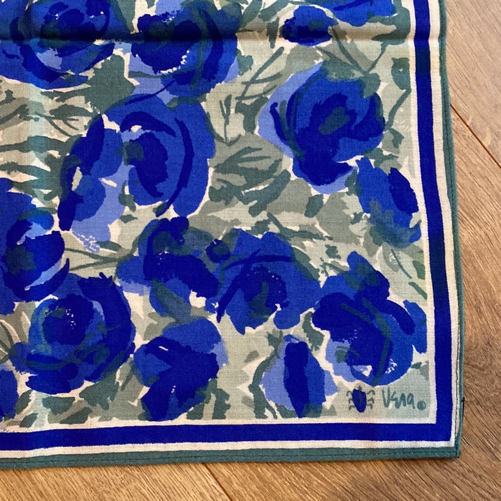 Vintage Scarves by Vera Vera Neumann Scarf with blue floral print & green leaves - Picture 10 of 14